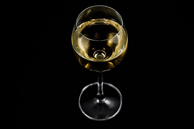 Jaką pojemność ma kieliszek do wina?